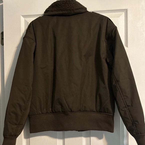 Vans X Curren X Knost puffer Bomber Jacket Size Med - Picture 2 of 2